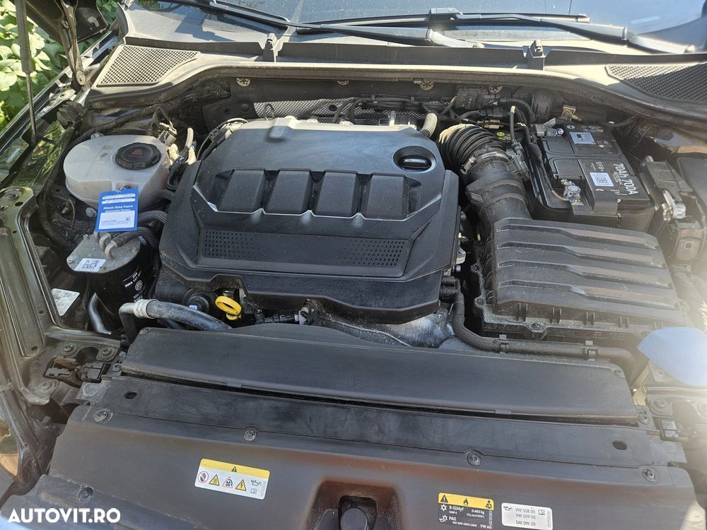 Skoda Octavia 2.0 TDI DSG Premium Edition - 28