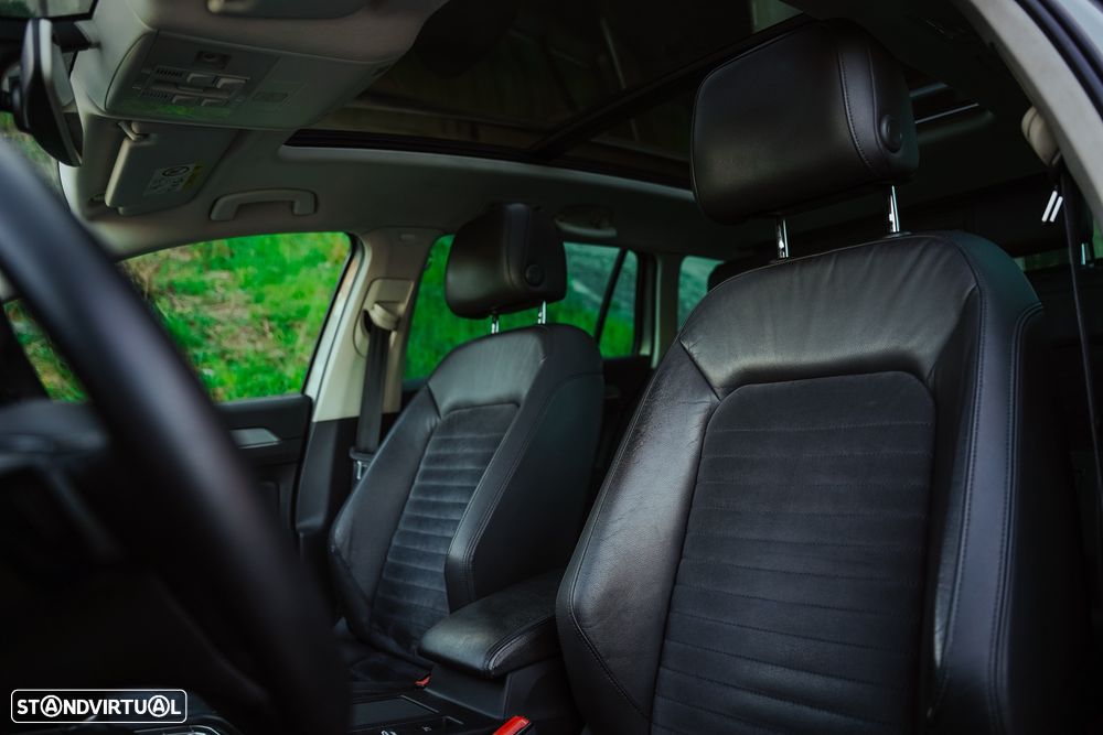 VW Passat Variant 2.0 TDi Highline DSG - 24