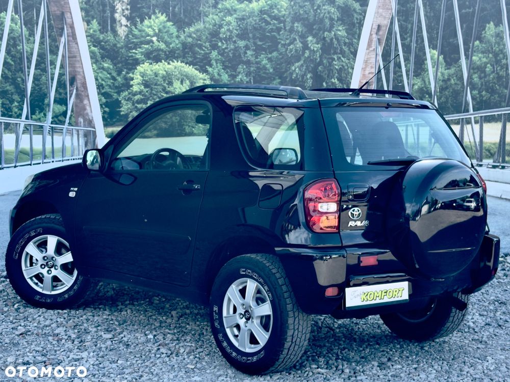 Toyota RAV4 - 10