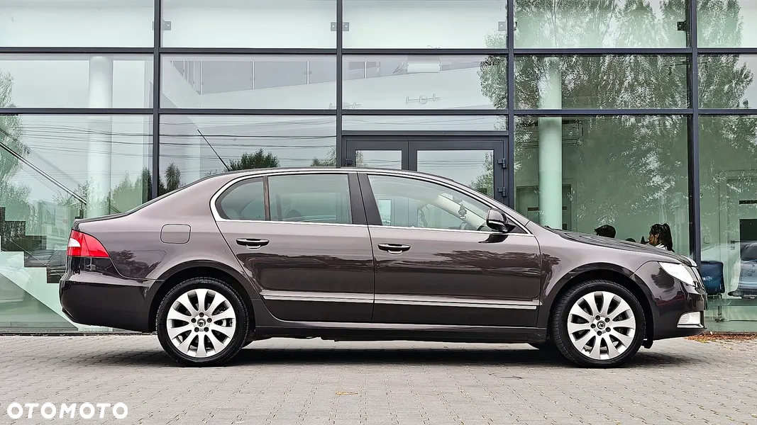 Skoda Superb 1.8 TSI 4x4 Platinum - 4