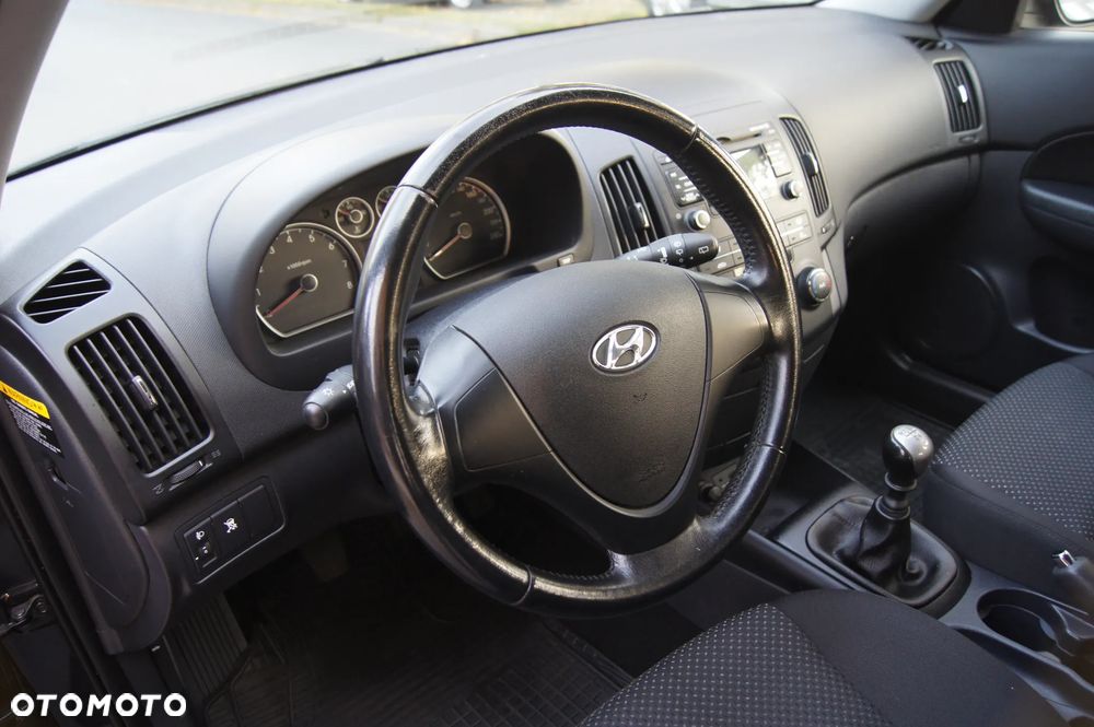 Hyundai i30 1.4 Comfort - 13