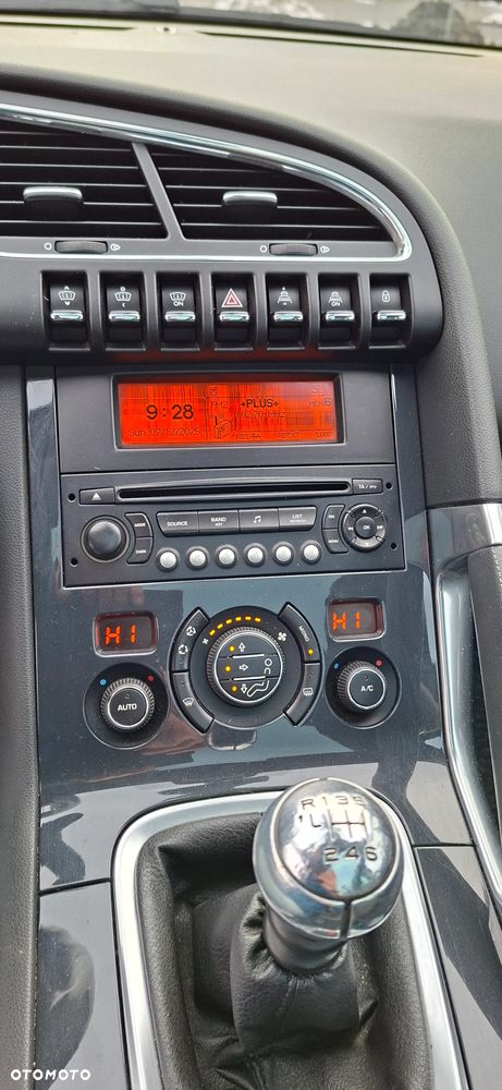 Peugeot 3008 1.6 Allure - 16