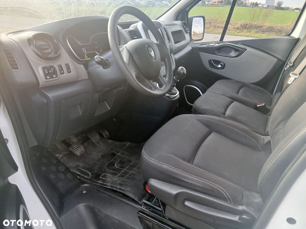 Renault TRAFIC - 10