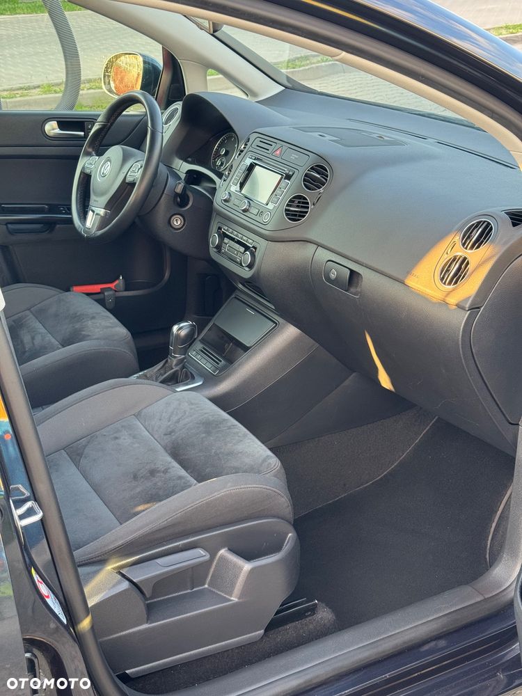 Volkswagen Golf Plus - 12