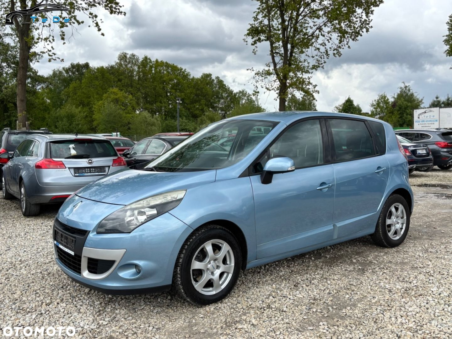 Renault Scenic 2.0 16V Privilege CVT Euro5 - 9