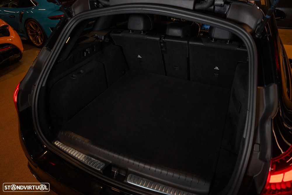 Mercedes-Benz C 300 e AMG Line - 29