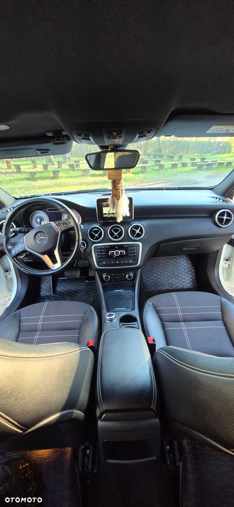 Mercedes-Benz Klasa A 180 CDI (BlueEFFICIENCY) 7G-DCT - 10