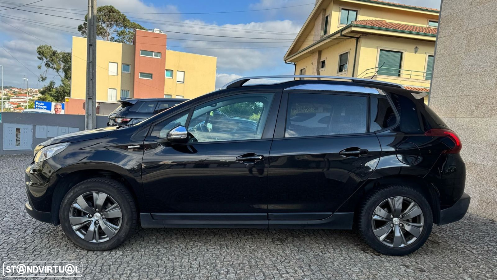 Peugeot 2008 1.2 PureTech Style - 8
