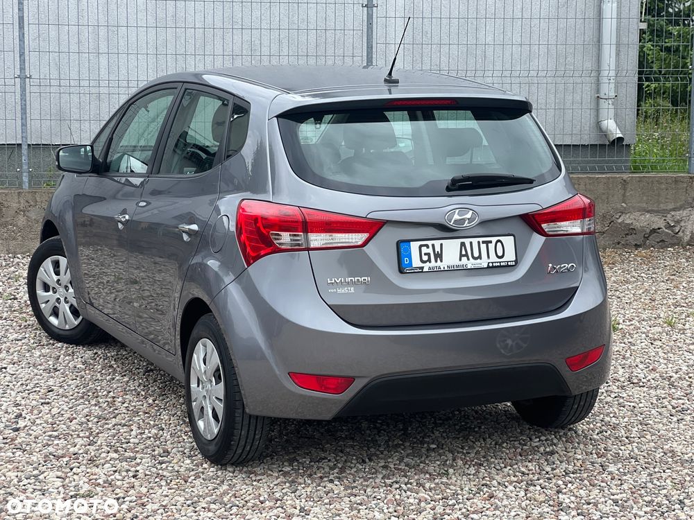 Hyundai ix20 1.4 blue Comfort - 8