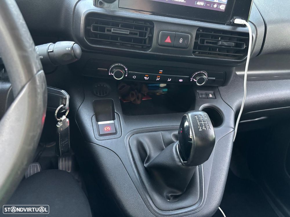Peugeot Partner 1.6 BlueHDi - 11
