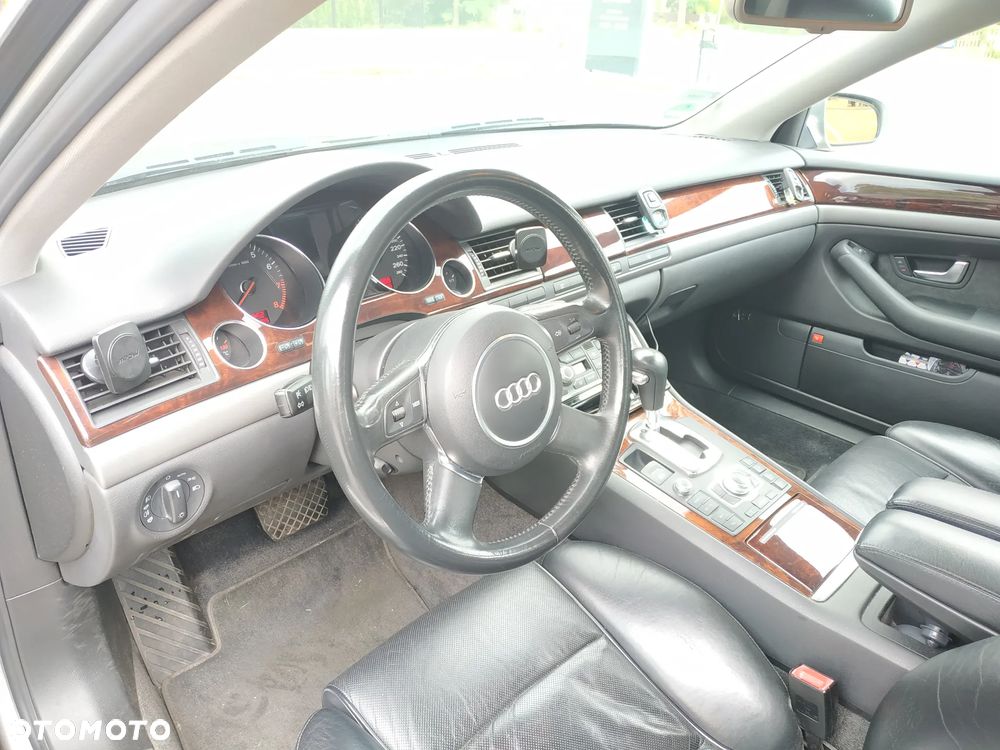 Audi A8 3.7 Quattro - 17