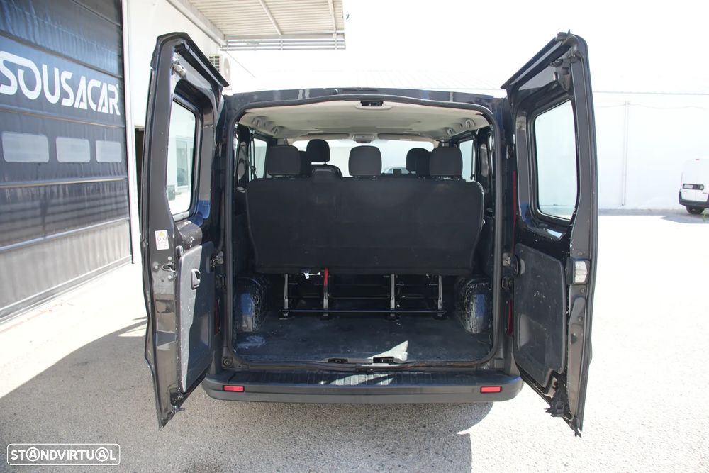 Renault Trafic 9Lugares 1.6DCI - 6