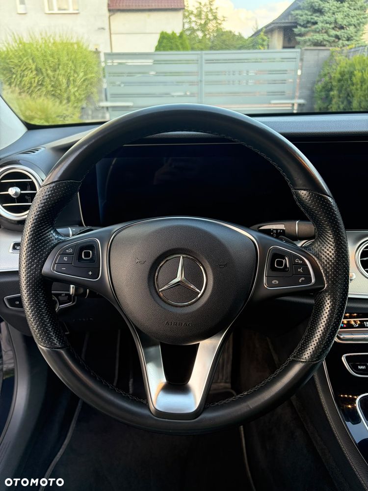 Mercedes-Benz Klasa E 220 d 9G-TRONIC - 10