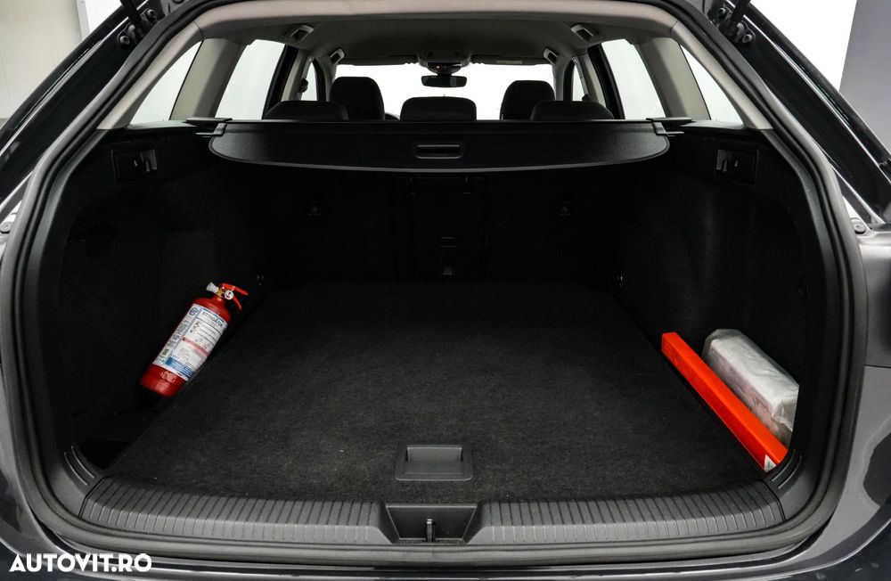 Volkswagen Golf 2.0 TDI DSG Style - 24