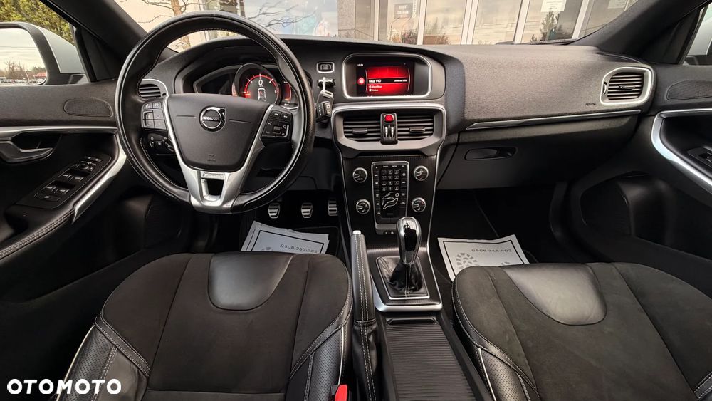 Volvo V40 D3 Linje You - 8