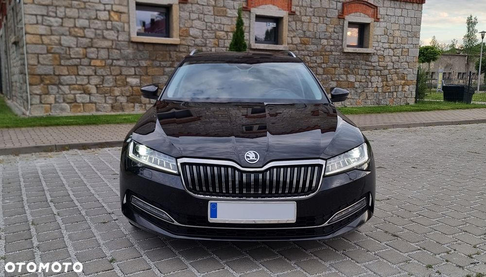 Skoda Superb 2.0 TDI DSG Premium Edition - 15