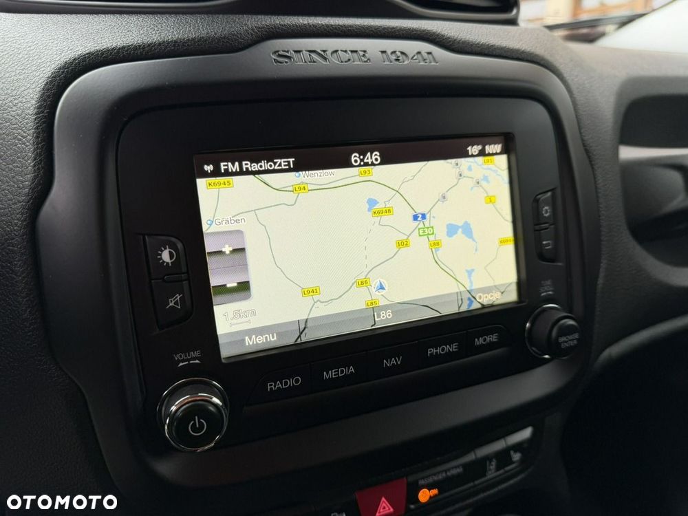Jeep Renegade - 16