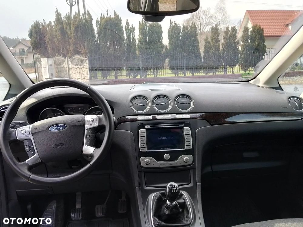 Ford Galaxy 2.0 TDCi Ghia - 11