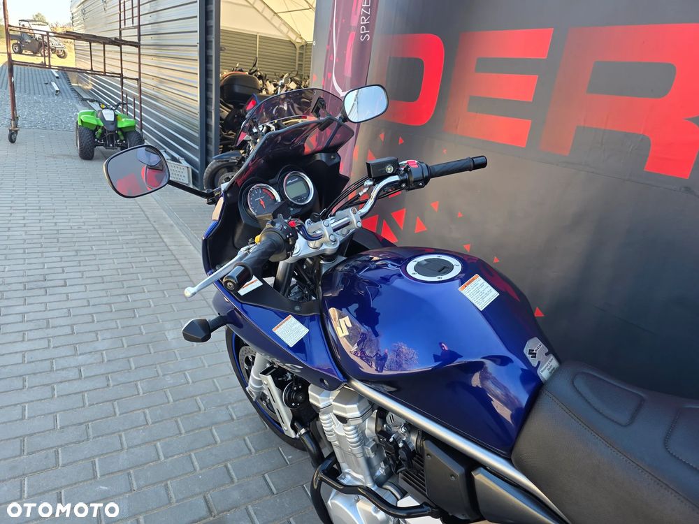 Suzuki Bandit - 24