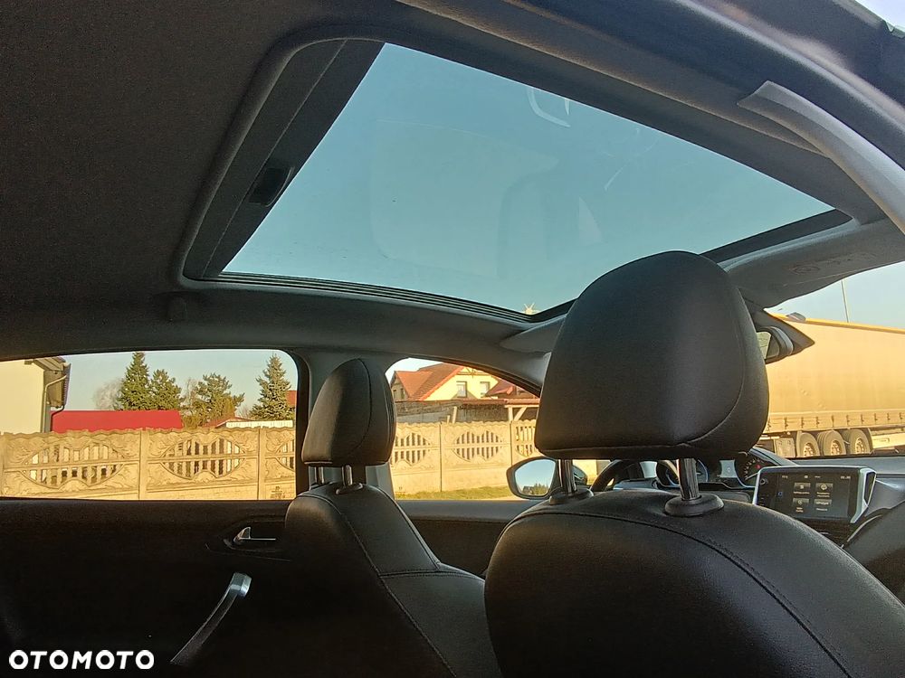 Peugeot 208 PureTech 110 Stop & Start Tech Edition - 21