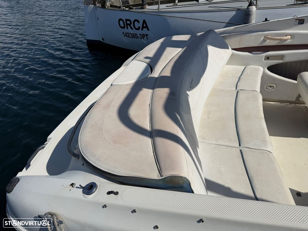Bayliner Capri - 4