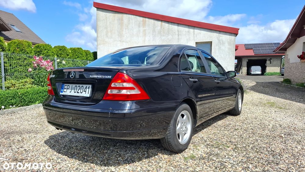 Mercedes-Benz Klasa C 180 Kompressor Classic - 7