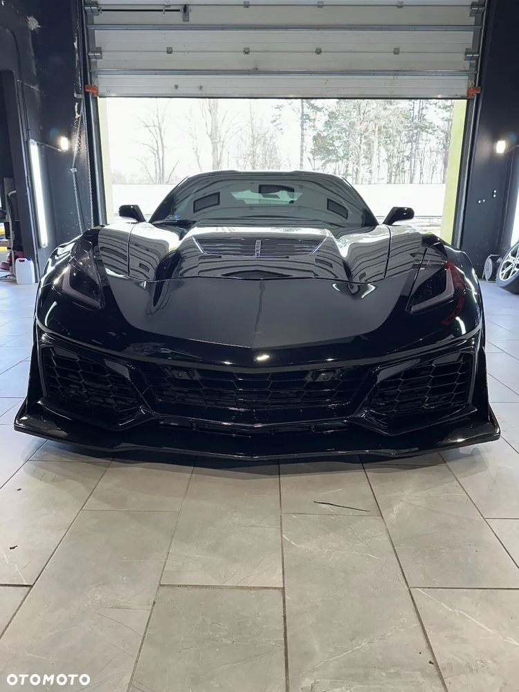 Chevrolet Corvette - 7