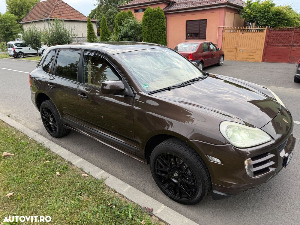 Porsche Cayenne 3.0 L V6 - 4