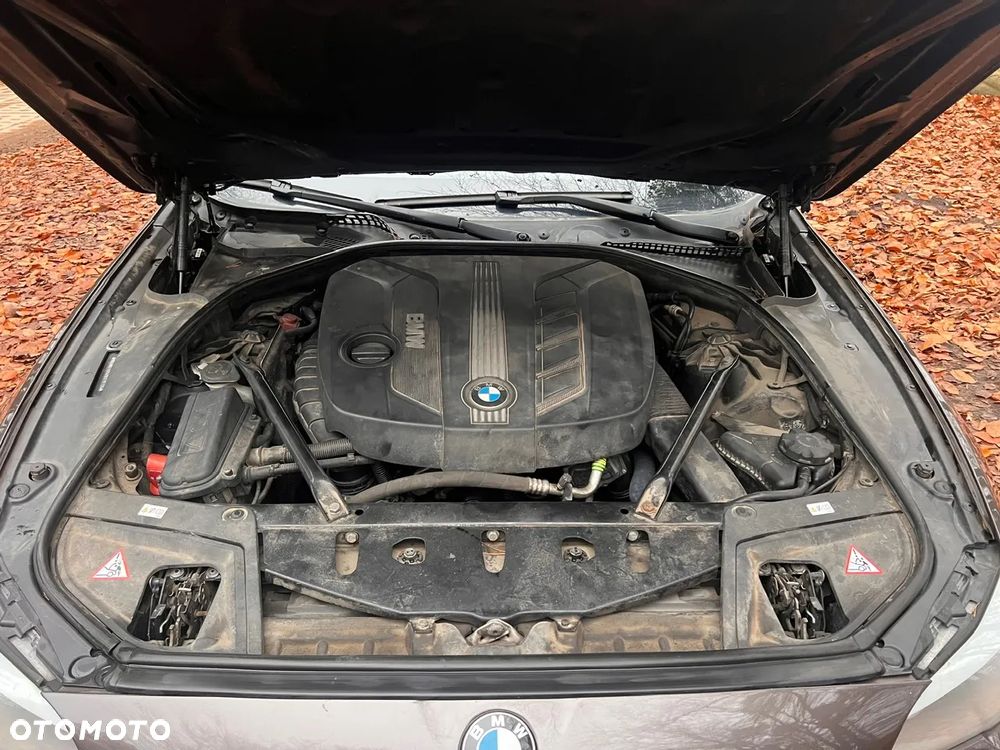 BMW Seria 5 520d - 14