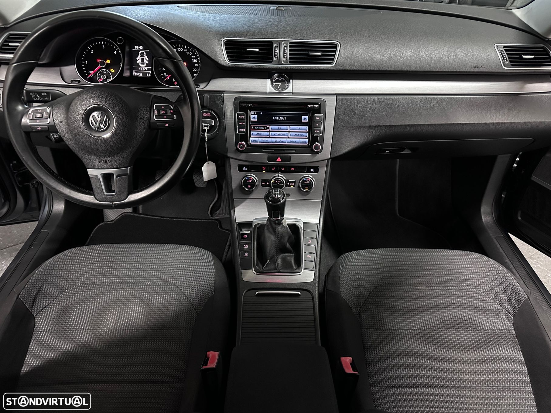 VW Passat 1.6 TDI Confortline - 15