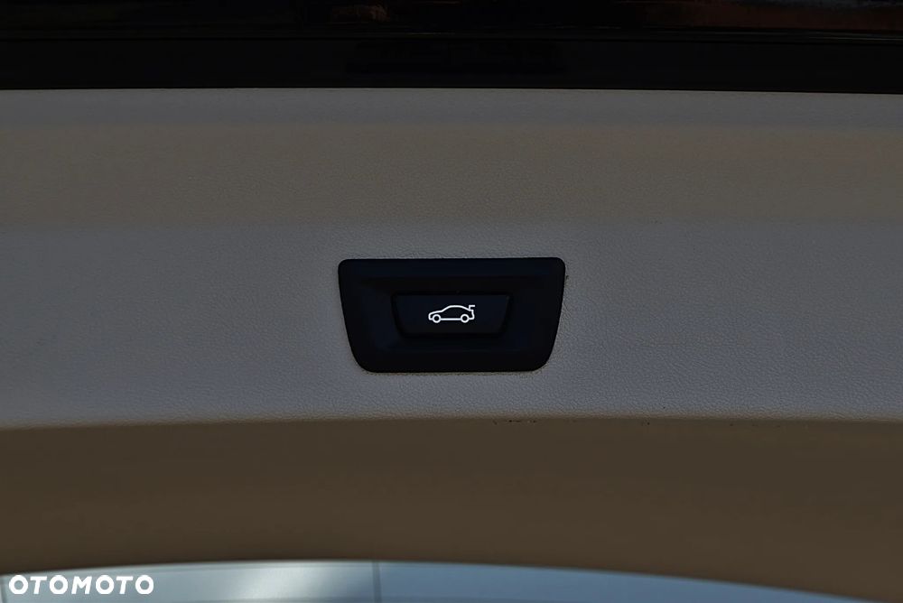 BMW X3 xDrive20i - 37