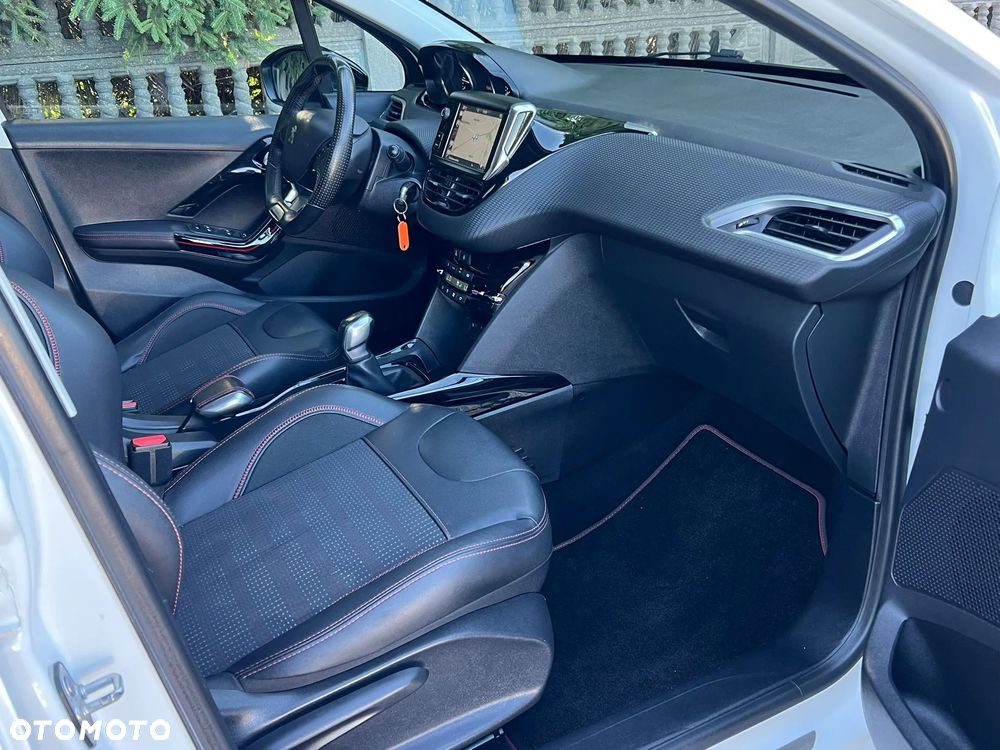 Peugeot 2008 PureTech 110 Stop&Start GT-Line Edition - 14
