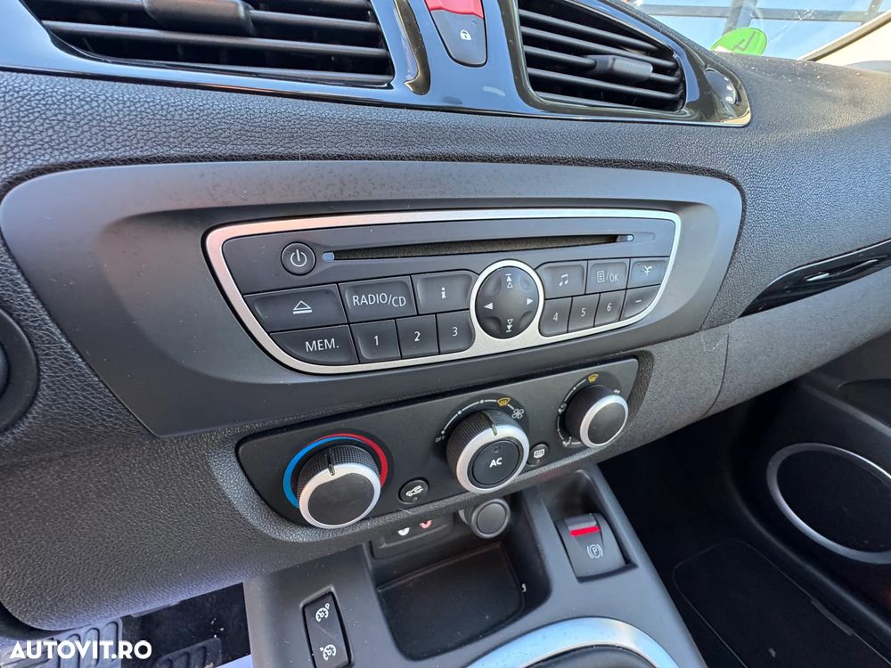 Renault Scenic 1.9dCi Privilege - 25