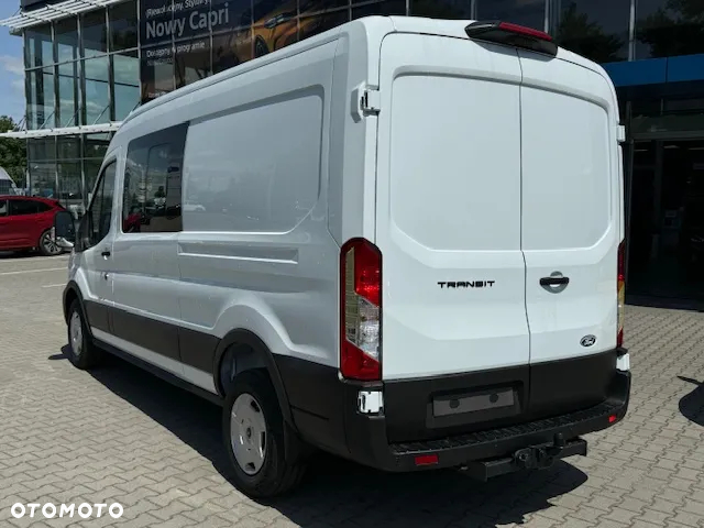 Ford Transit DCIV - 11