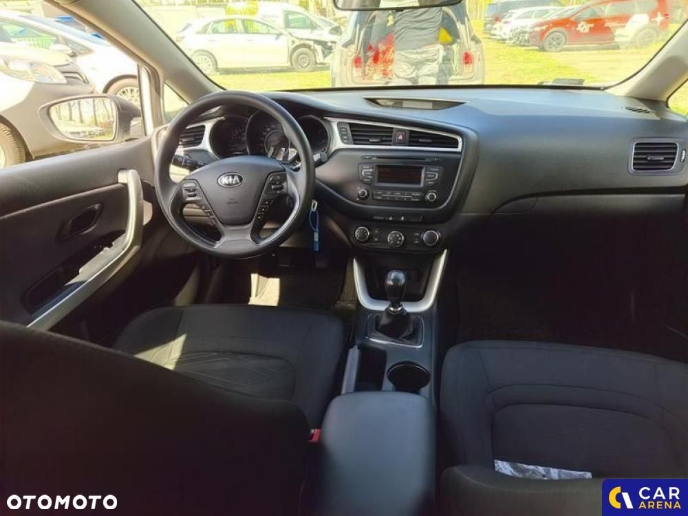 Kia Ceed - 23