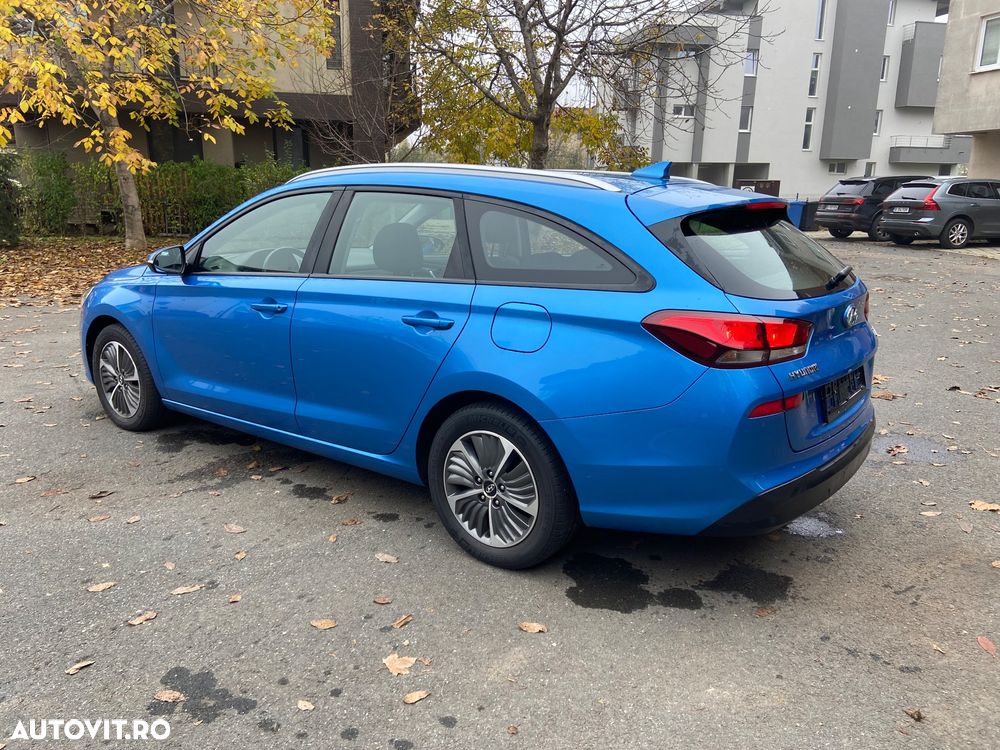 Hyundai i30 1.6 CRDI Premium - 3