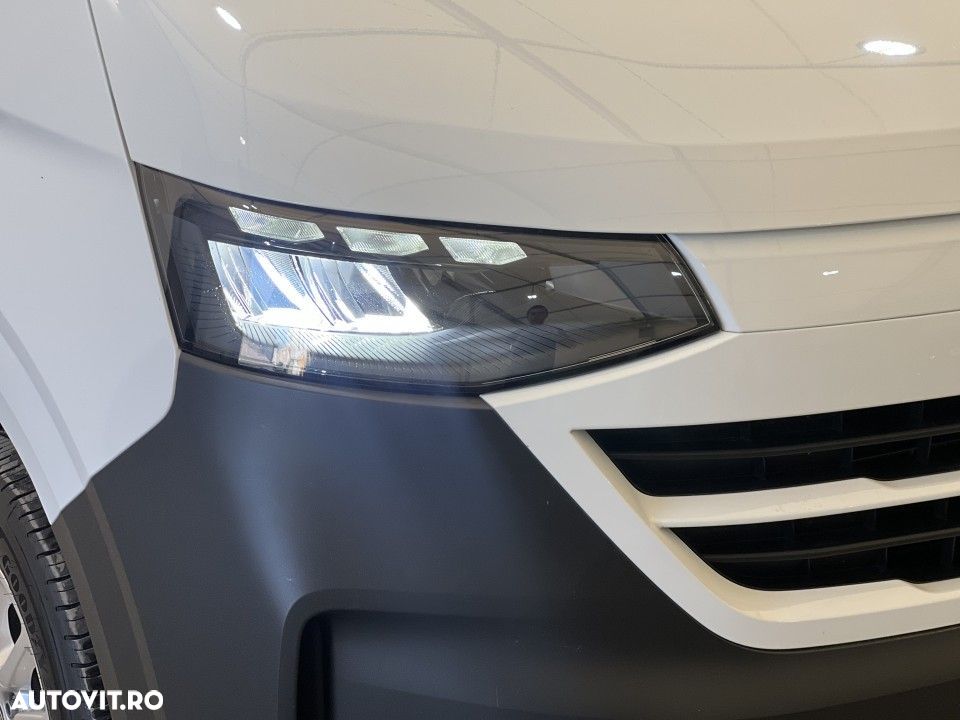 Volkswagen Caravelle - 3