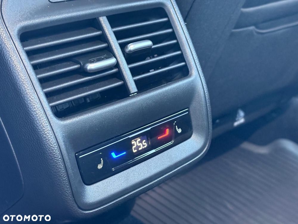 Skoda Superb 2.0 TDI SCR Selection DSG - 29