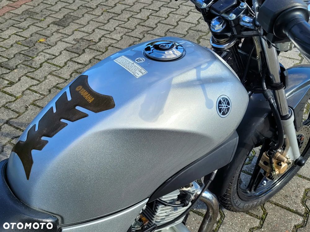Yamaha YBR - 11