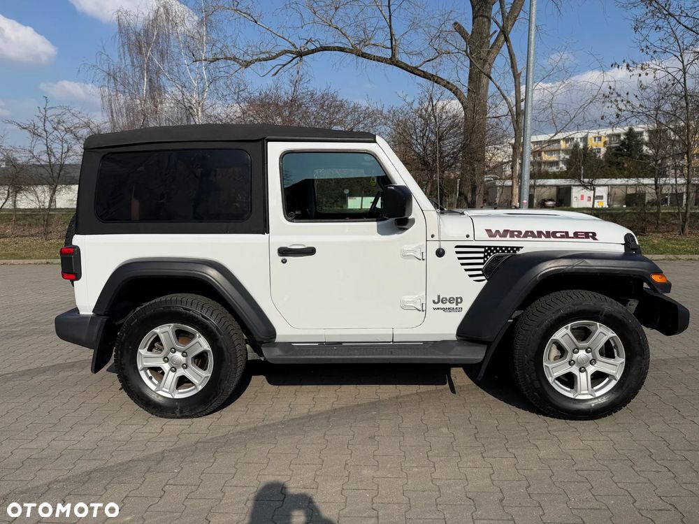 Jeep Wrangler - 5