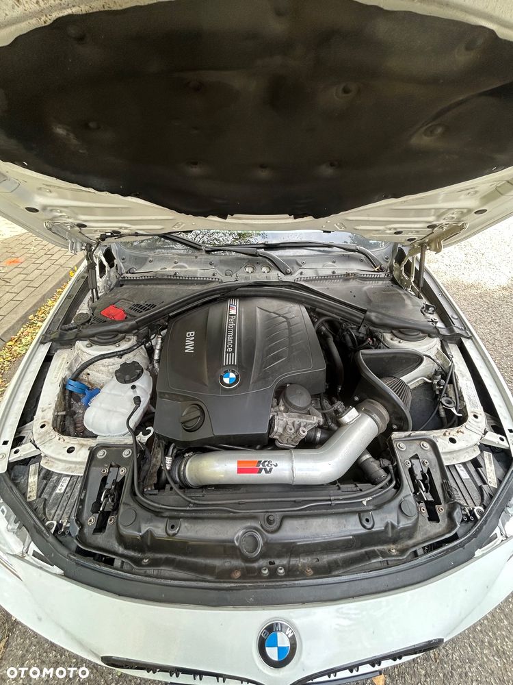 BMW Seria 3 335i xDrive M Sport - 6
