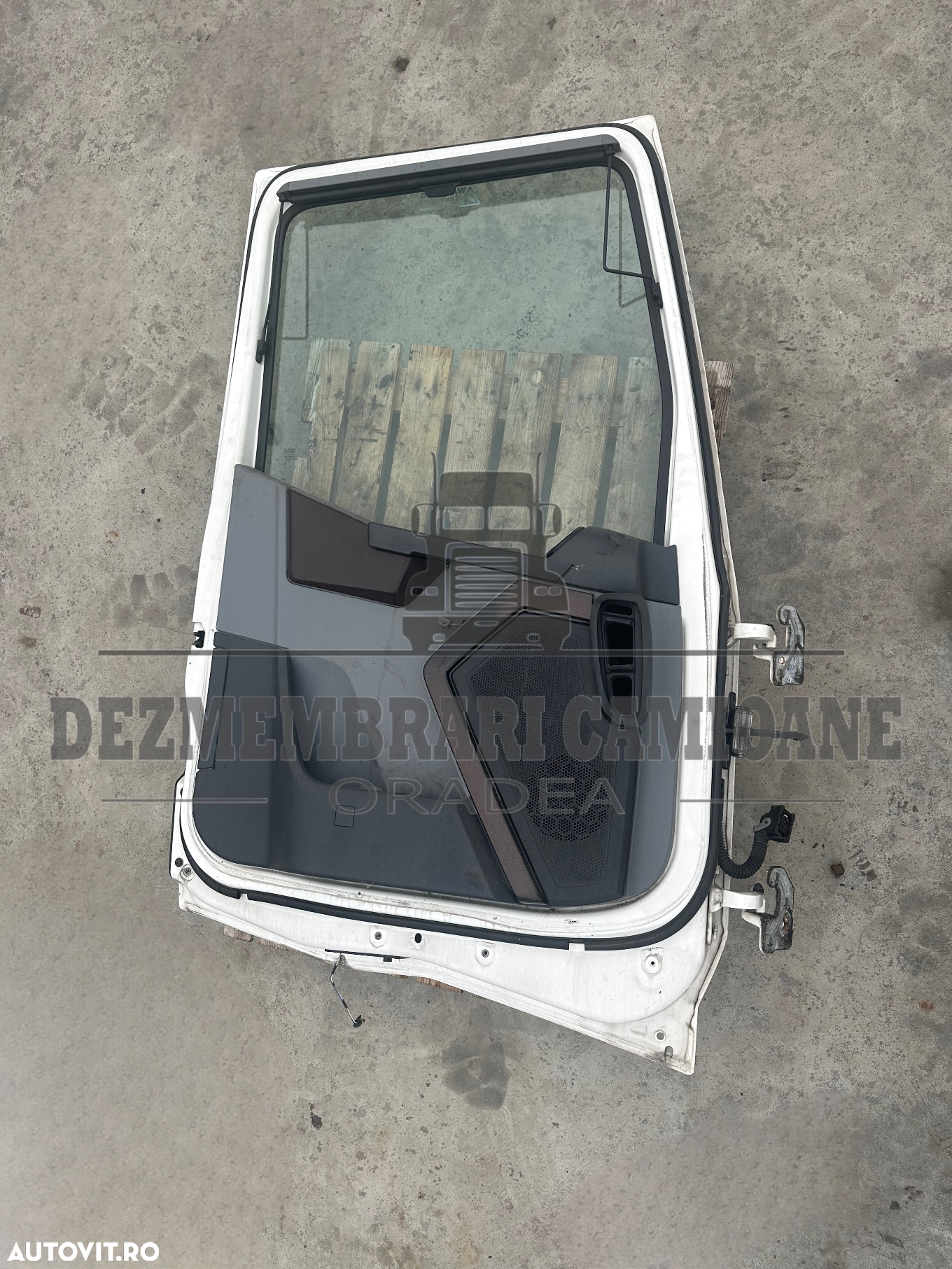 Usa stanga renault T480 7482702620 - 2