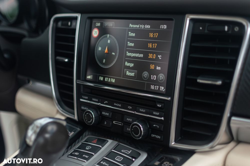 Porsche Panamera 3.0 PDK 4S Executive - 27