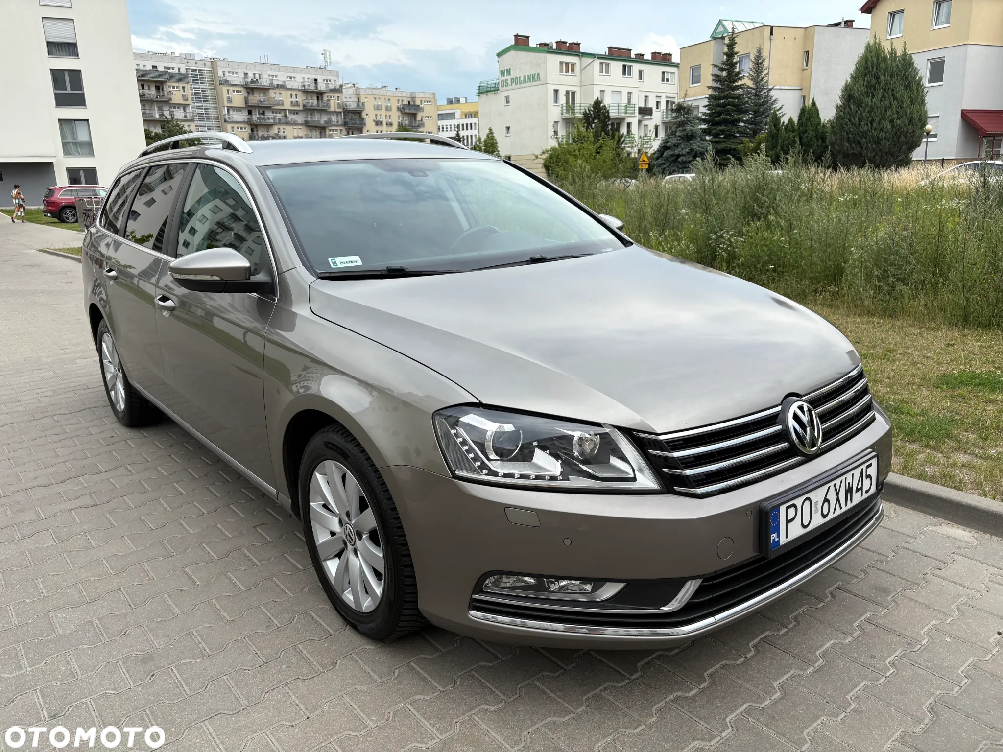 Volkswagen Passat 1.6 TDI BlueMotion Technology Comfortline - 2