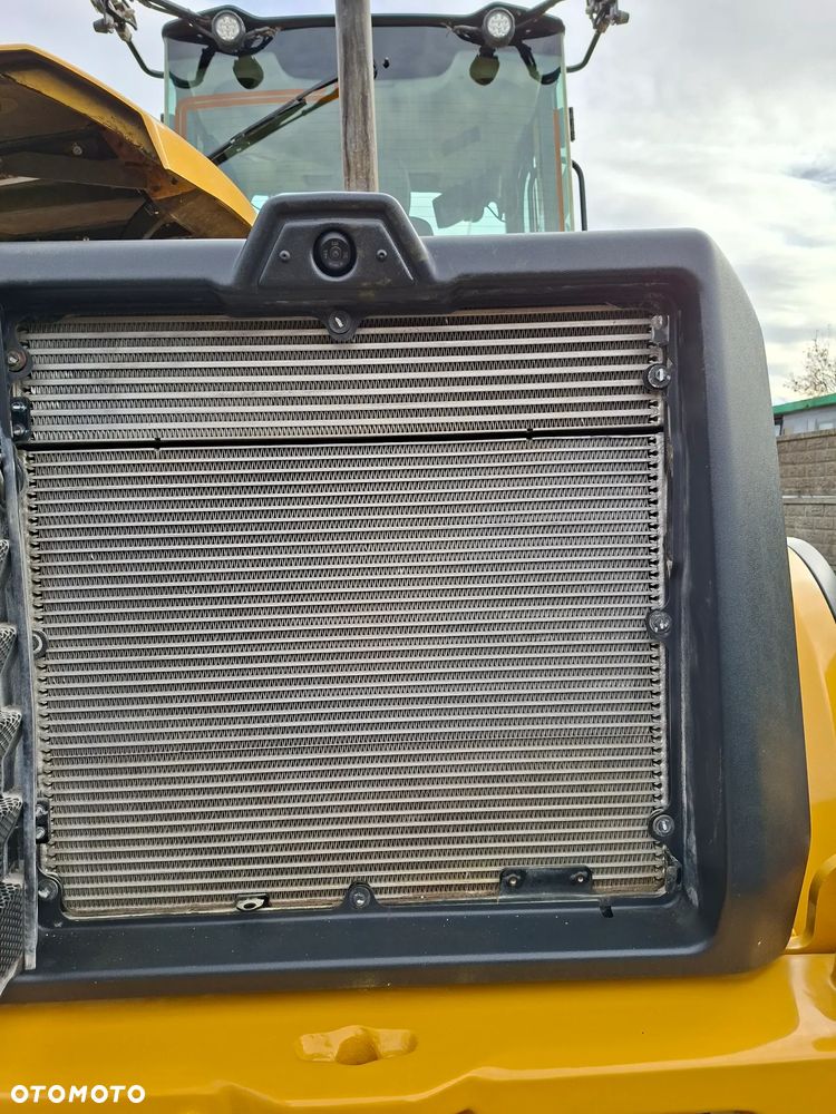 Caterpillar CAT 914 M - 37