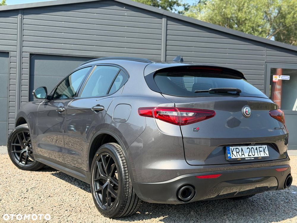 Alfa Romeo Stelvio 2.0 Turbo 16V AT8-Q4 B-Tech - 15