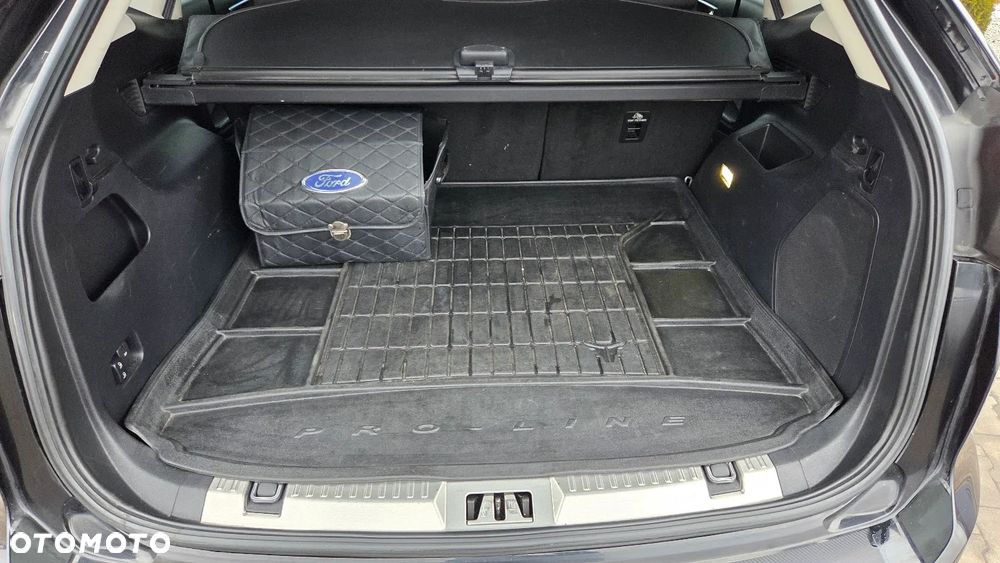 Ford Edge 2.0 TDCi 4WD Titanium - 15