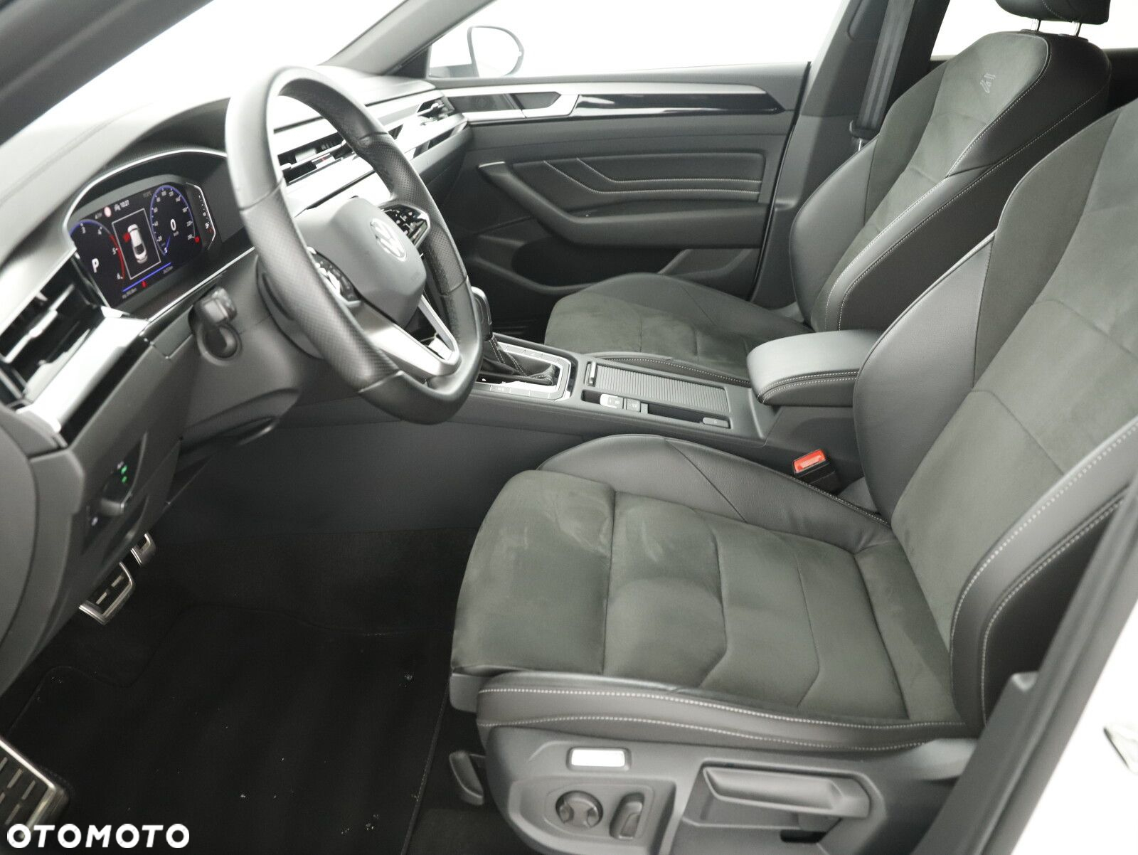 Volkswagen Arteon 2.0 TDI 4Motion R-Line DSG - 8