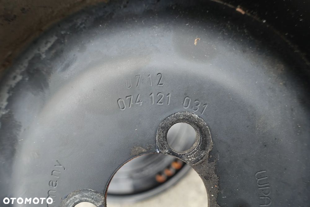 KOŁO PASOWE POMPY OBUDOWA OSŁONA ROZRZĄDU VW LT 2.5 TDI - 11