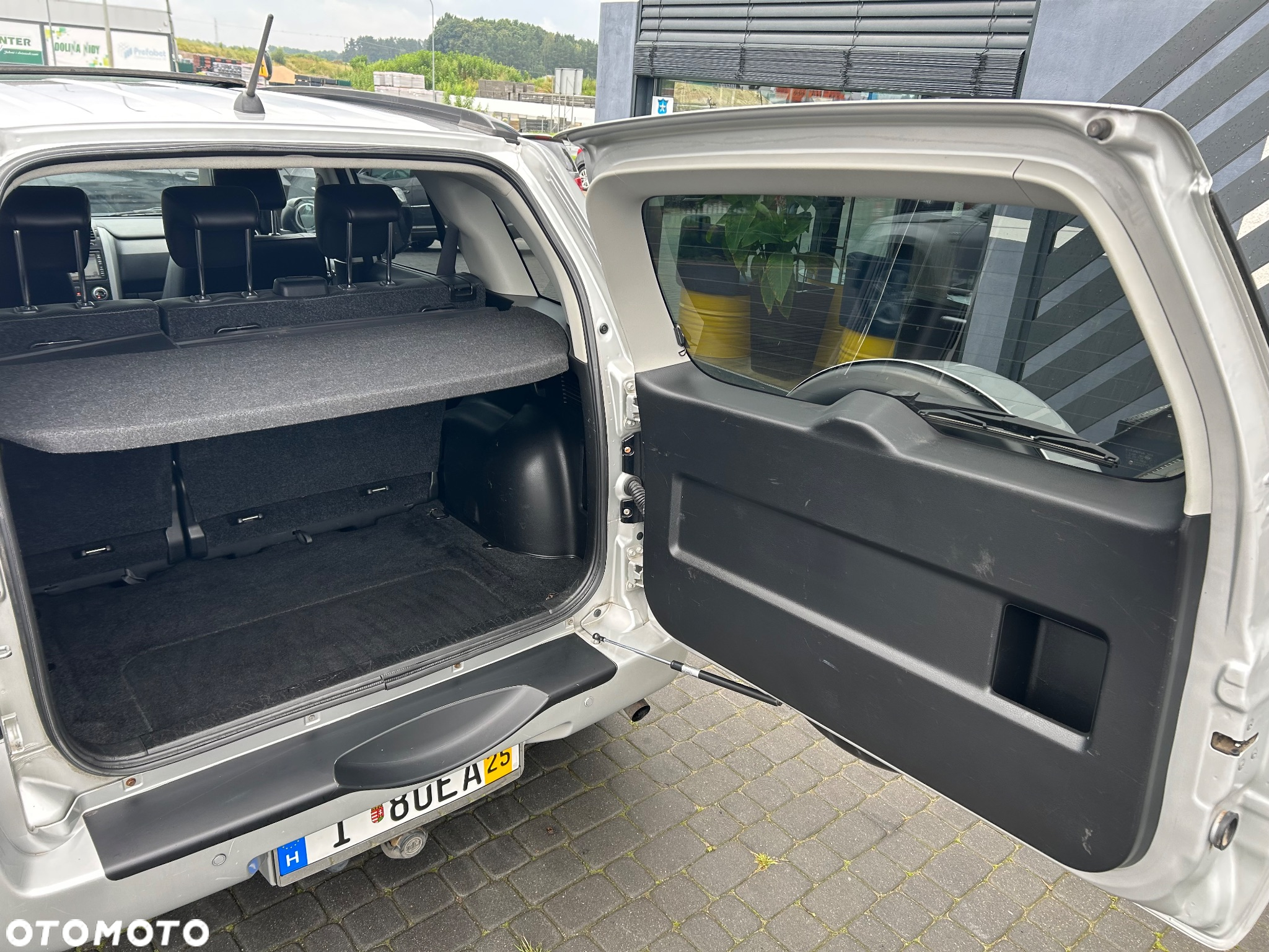 Suzuki Grand Vitara 1.9 DDiS Club - 25